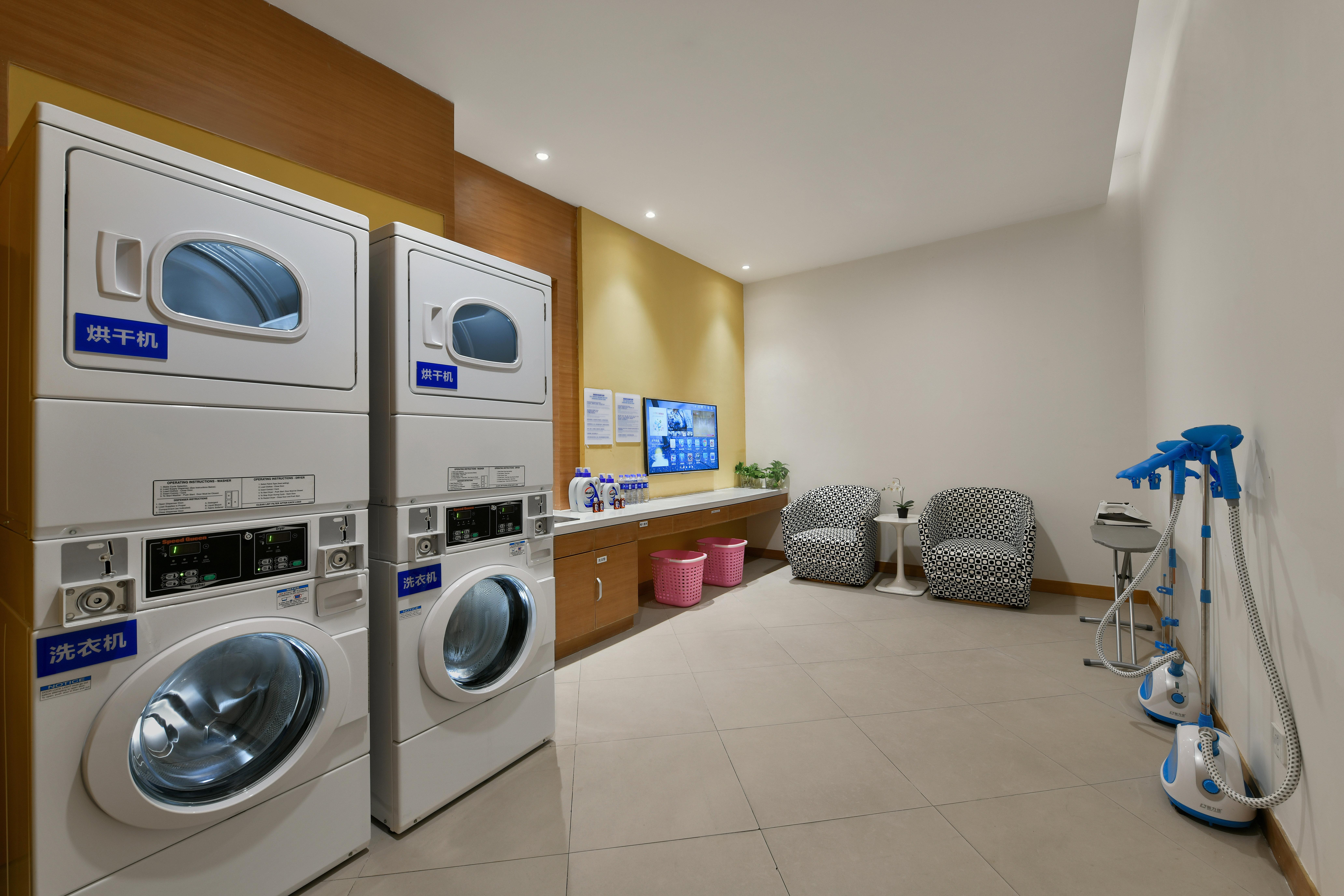 Holiday Inn Express Chengdu Huanhuaxi By Ihg-Near Jinsha Site Musem,Near Wuhou Temple Museum,Welcome Drinks,Free Gym,Free Self-Service Laundry Luaran gambar