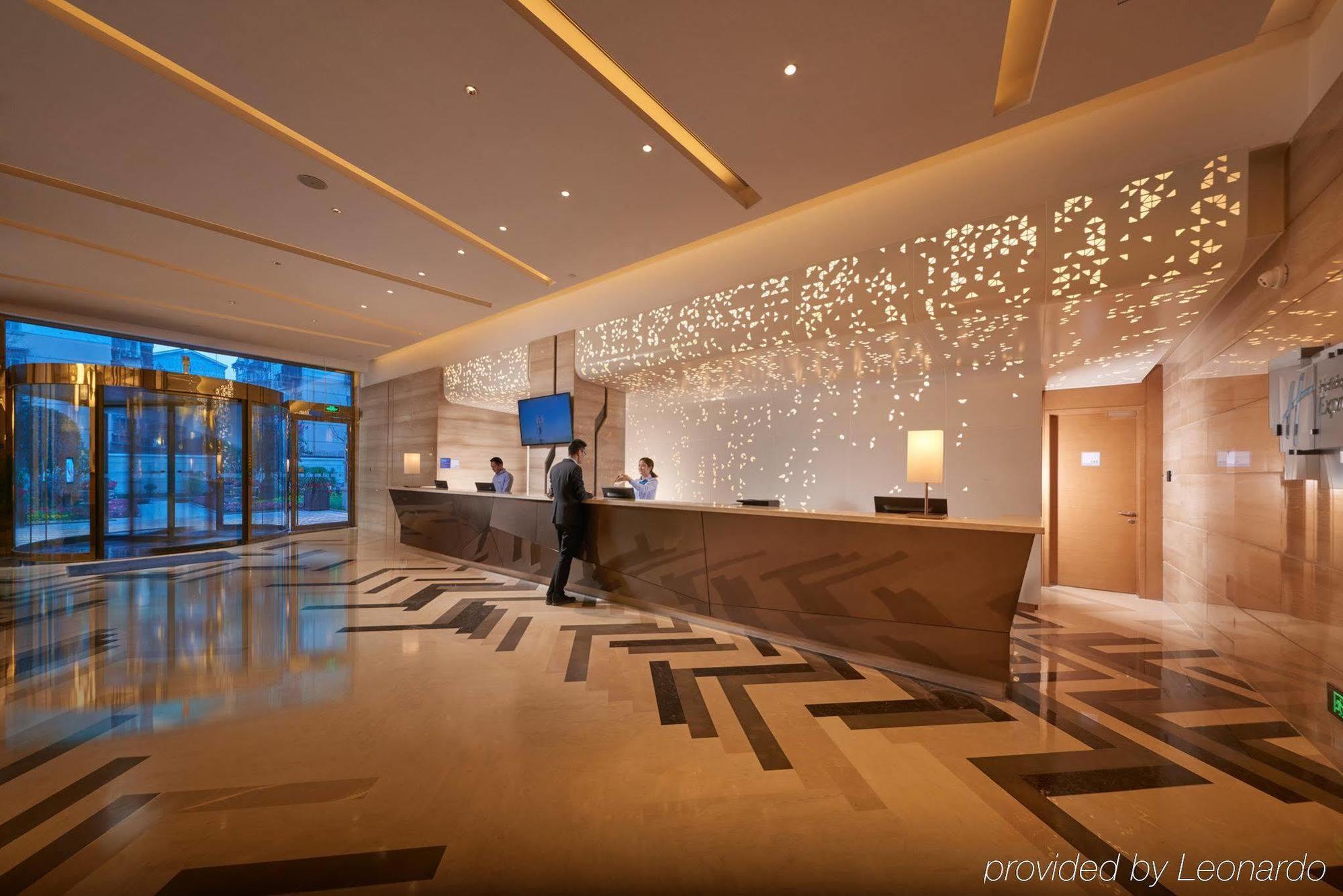 Holiday Inn Express Chengdu Huanhuaxi By Ihg-Near Jinsha Site Musem,Near Wuhou Temple Museum,Welcome Drinks,Free Gym,Free Self-Service Laundry Luaran gambar